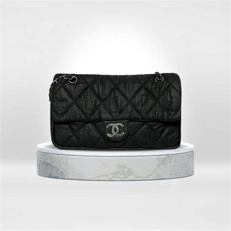 how to tell real vintage chanel bag|how to authenticate Chanel bag.